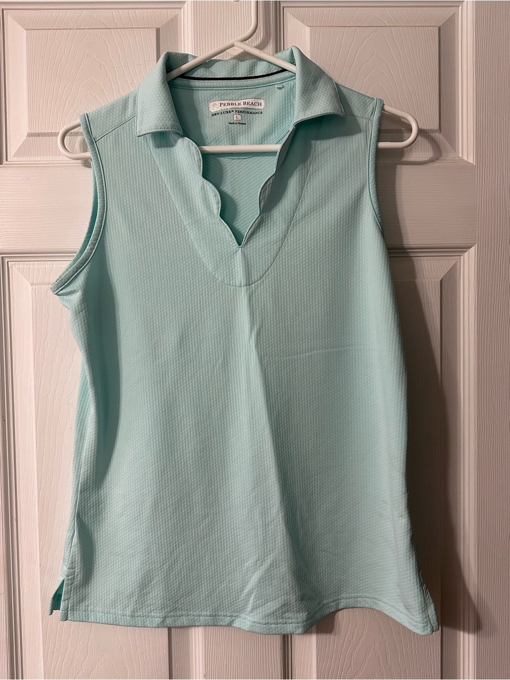Pebble Beach Sleeveless Scallop Collar Tank - Aqua